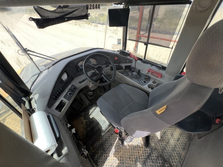 2019-volvo-a60h-image-33