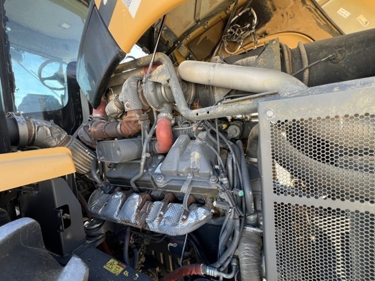 2016-challenger-mt965e-image-40