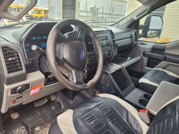 2017-ford-f350-image-9