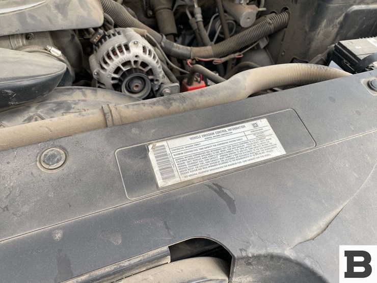 2004-chevrolet-silverado-3500-image-31