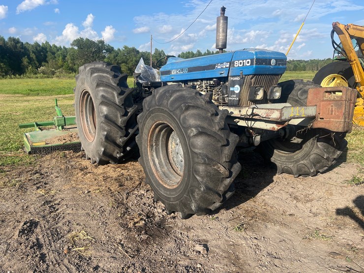 new-holland-8010-image-3