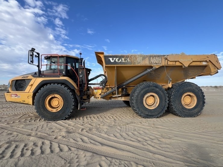 2021-volvo-a60h-image-2