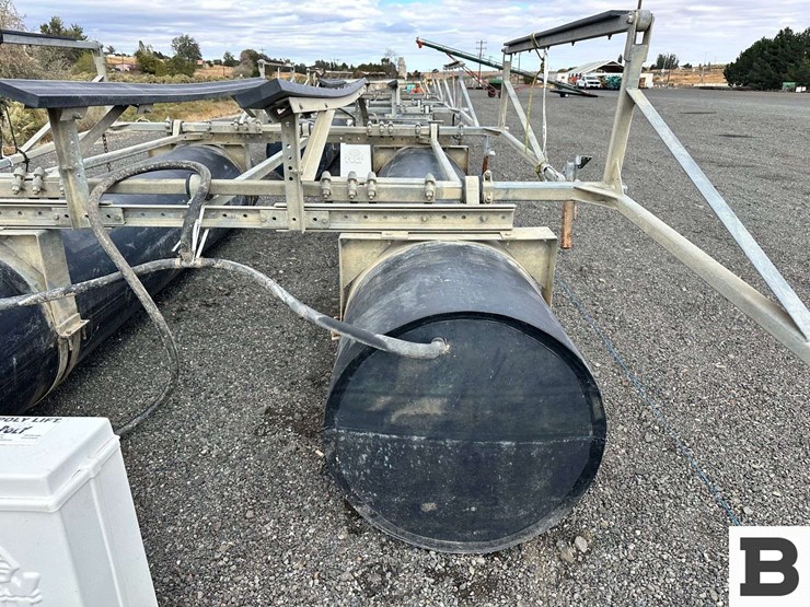 6,000lb-poly-lift-boat-lift-for-pontoon-with-blower-unit-image-5