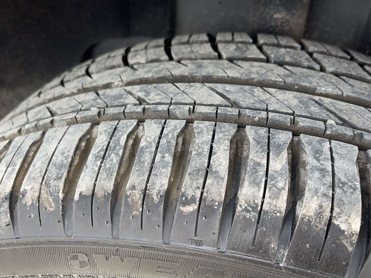 2013-ford-escape-titanium-image-48