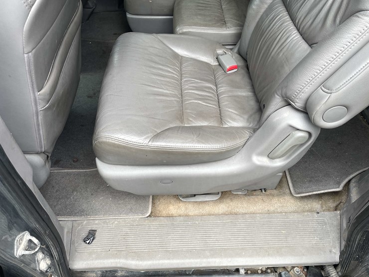 2009-honda-odyssey-image-42