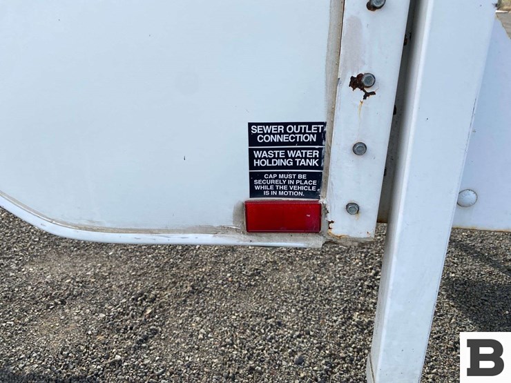 2013-natcoa-adventurer-alp-truck-camper-image-12