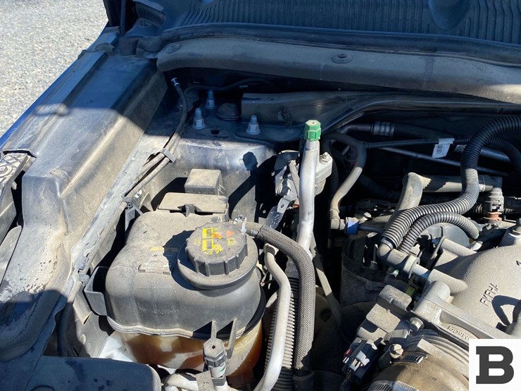 2018-ford-explorer-image-32