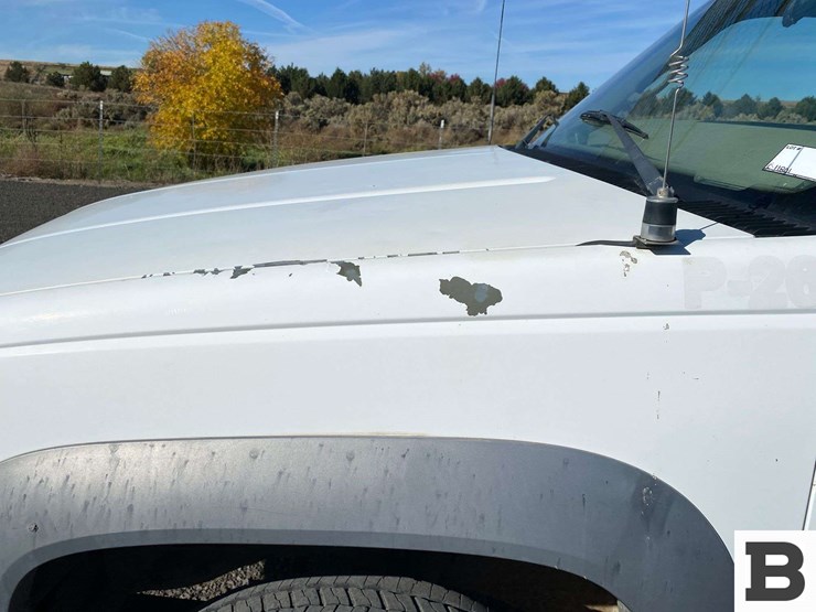 2001-chevrolet-gmt400-image-11