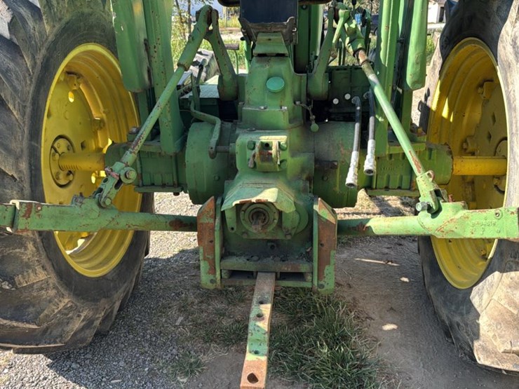 john-deere-2940-image-17