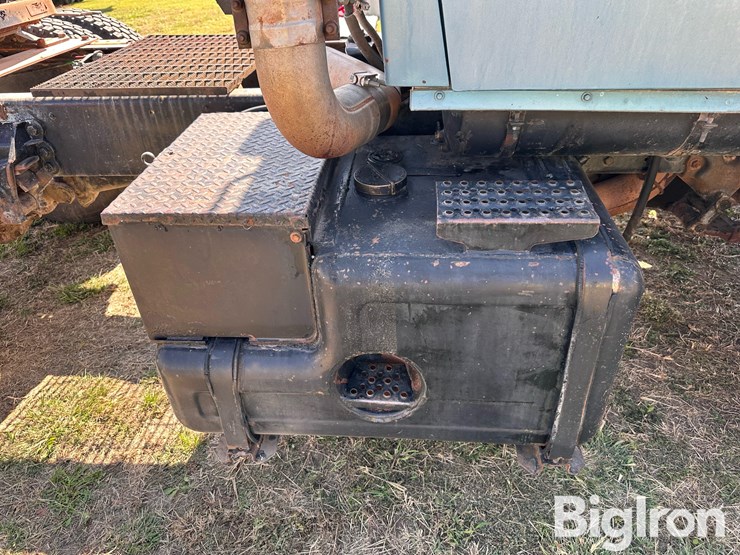 1981-ford-ln9000-image-18