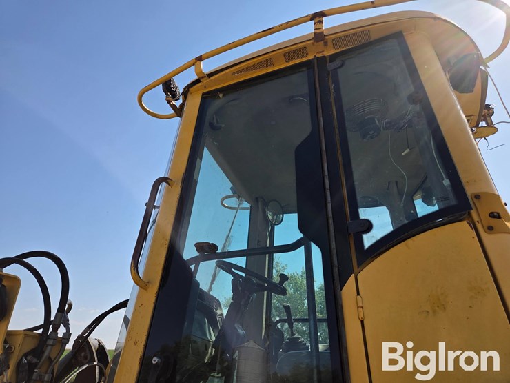 1997-deere-tc44h-image-9