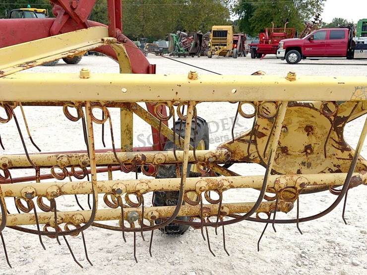 new-holland-256-image-11