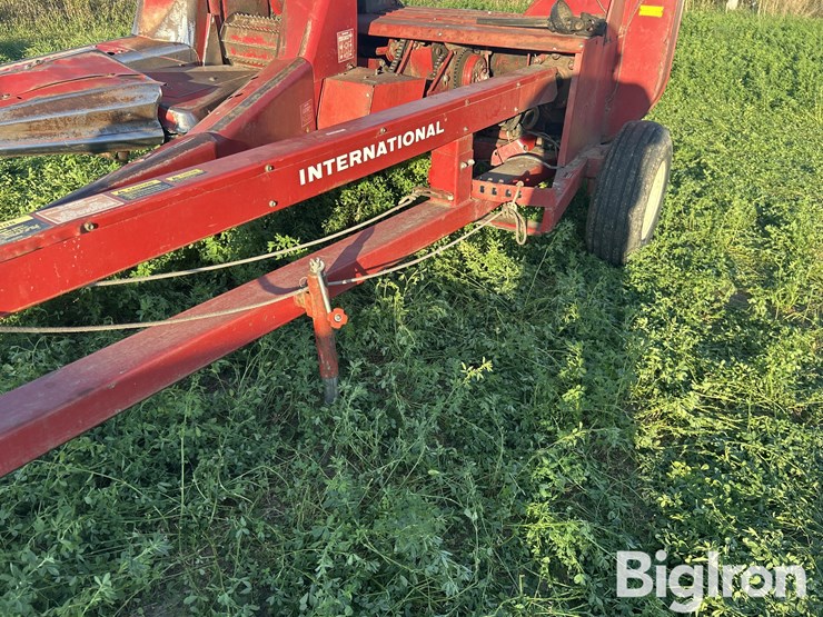 international-720-image-15