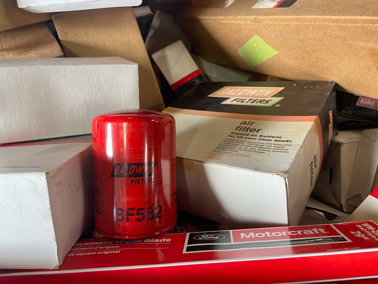 #8613-•-automotive-parts-(e)-image-13