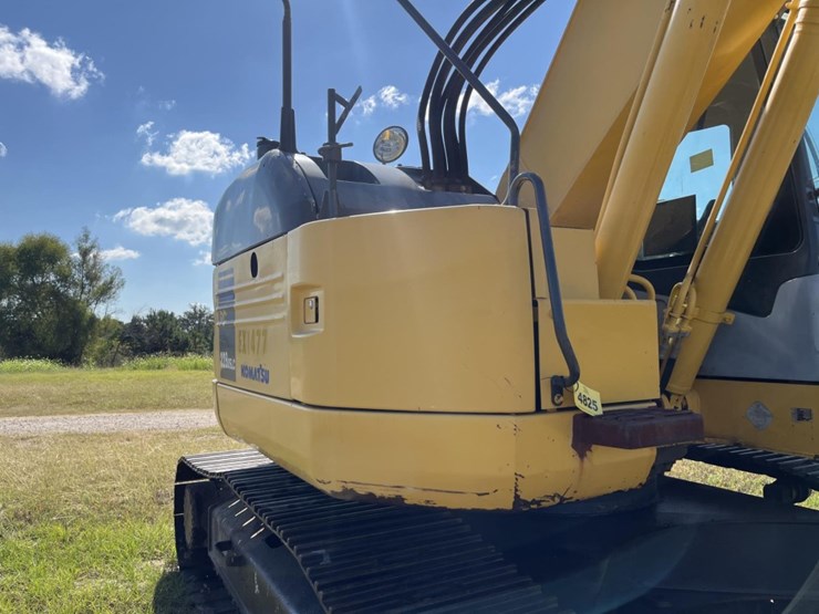 komatsu-pc228us-lc-image-51