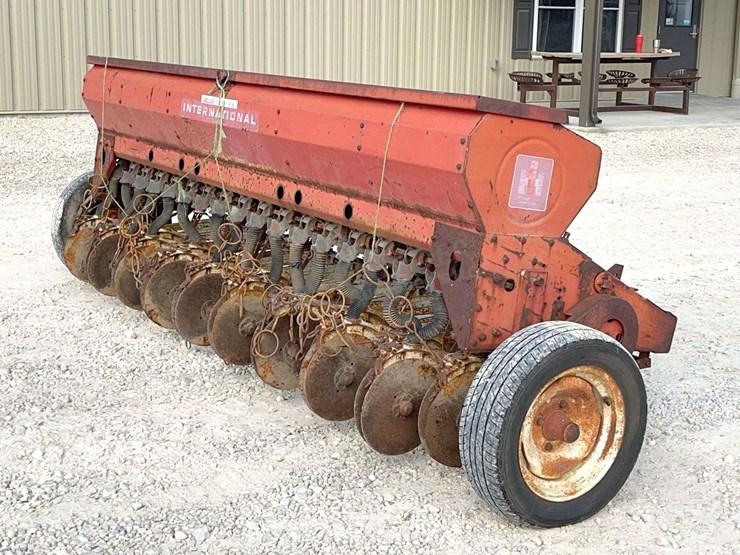 international-10-image-3