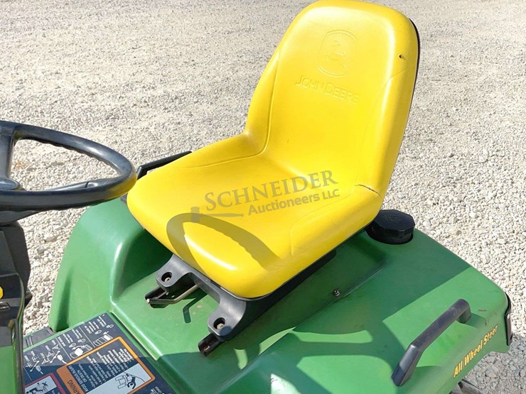 john-deere-425-image-19