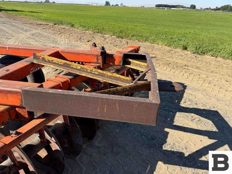 case-g109-146-offset-disc-image-24