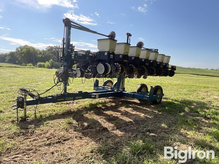 2009-kinze-3500-image-1