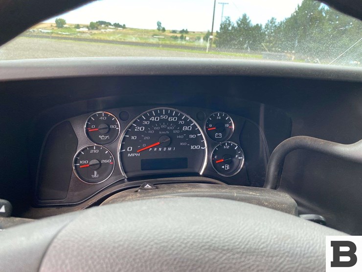 2019-chevrolet-express-3500-image-28