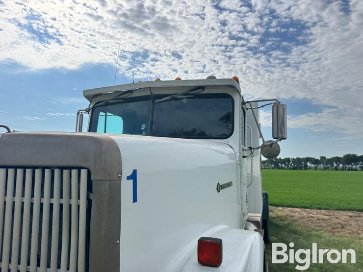 1992-international-9300-image-15