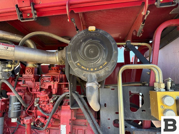 new-holland-h8040-image-39