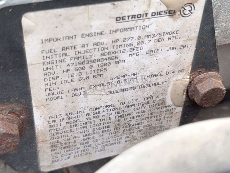 2012-freightliner-cascadia-113-image-55