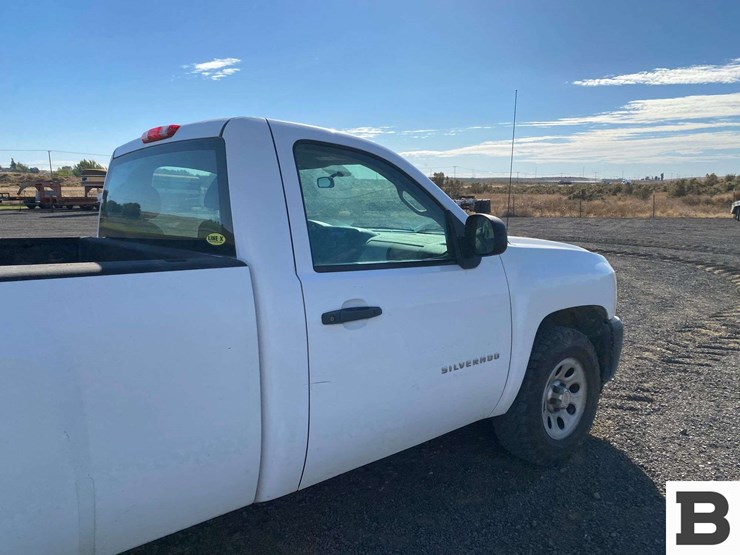 2012-chevrolet-silverado-1500-image-22