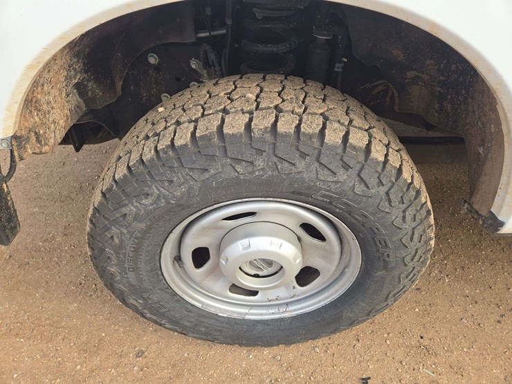 2018-ford-f350-image-8