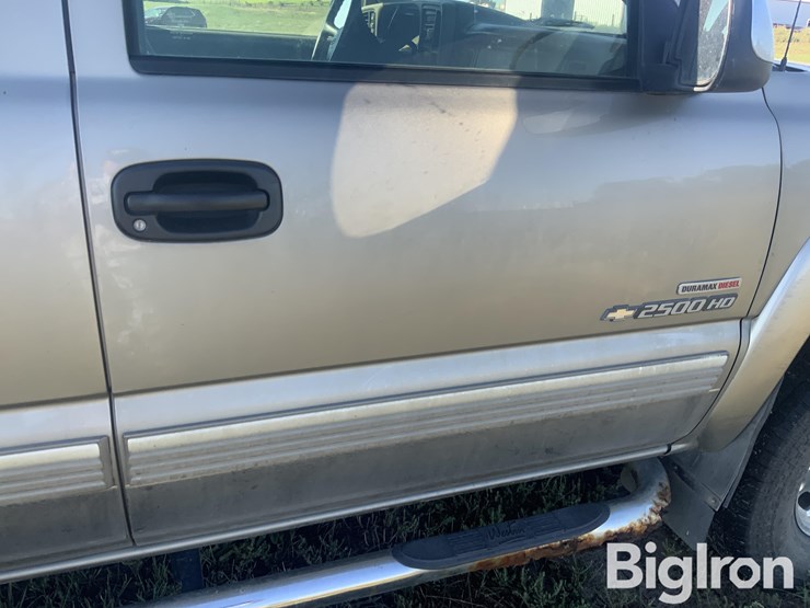 2002-chevrolet-silverado-2500-image-15