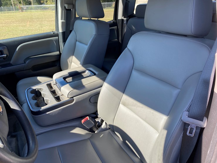 2018-chevrolet-silverado-image-10