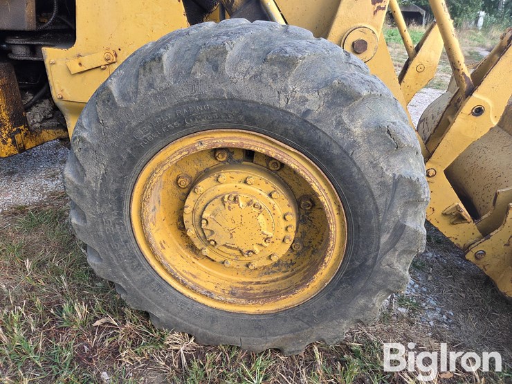 1975-caterpillar-920-image-17