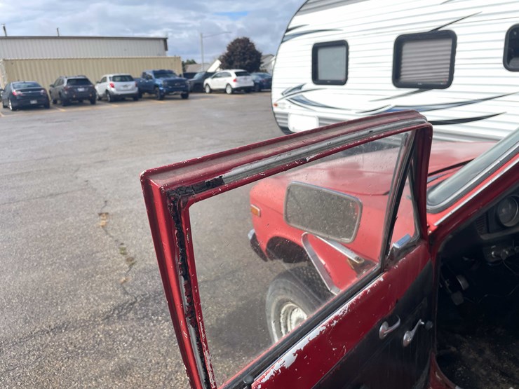 #1374-•-1976-chevrolet-luv-4x4-(has-wi-title)-(of)-image-75