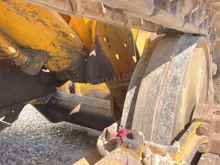 john-deere-450-image-23