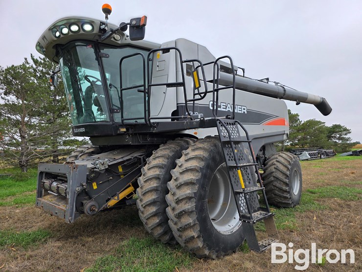 2008-gleaner-a86-image-1