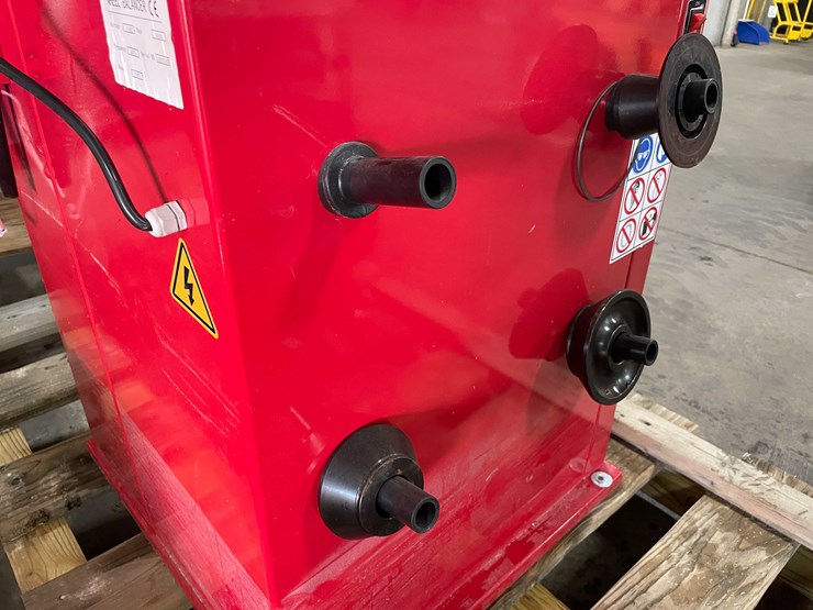 #8524-•-tire-changer-(e)-image-23