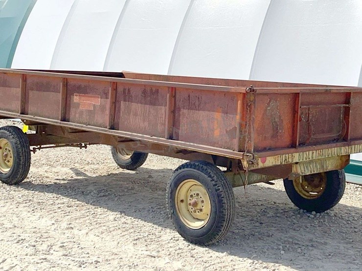 john-deere-1064-image-6