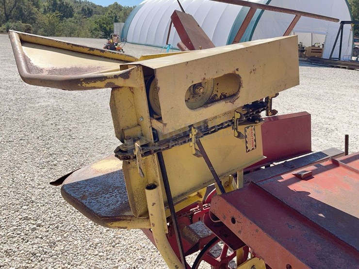 new-holland-1010-image-28