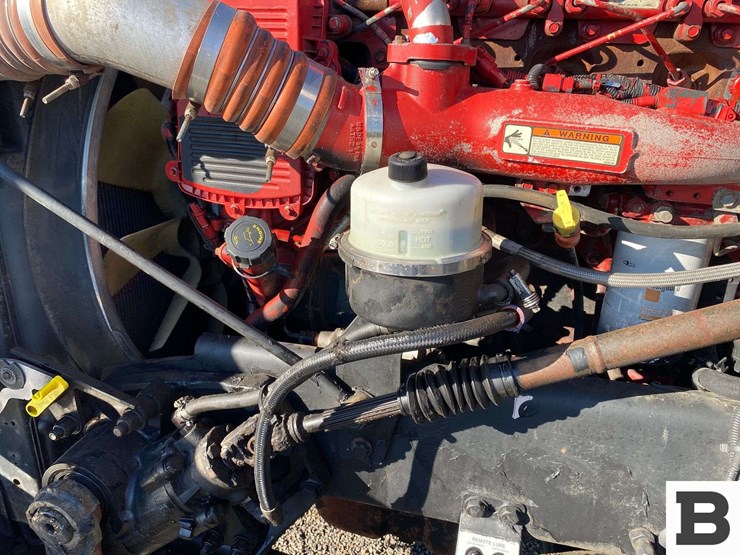 2013-peterbilt-367-image-42