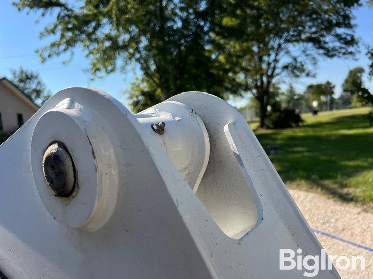 2014-bobcat-t630-image-12