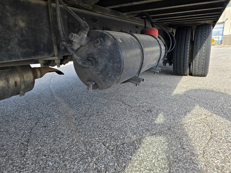 #22329-•-2014-freightliner-m2-106-box-truck-image-80