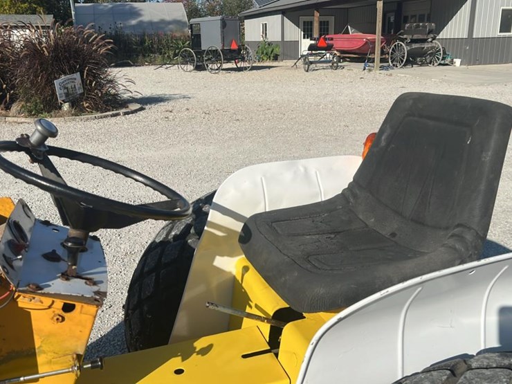 #2403-•-cub-cadet-l185-tractor-image-10