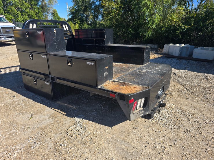 #22362-•-contract-manufacturer-pickup-truck-bed-image-10