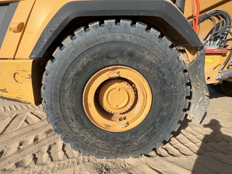 2021-volvo-a60h-image-10