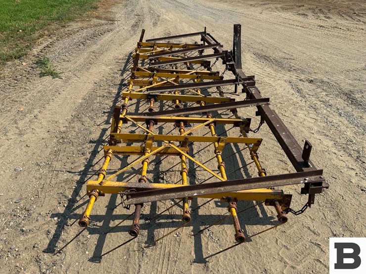 custom-3-section-tine-harow-image-7