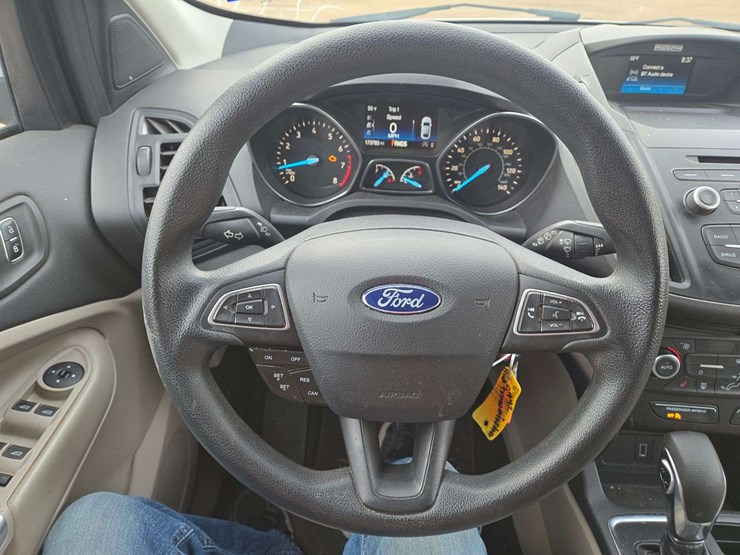 2018-ford-escape-se-image-16