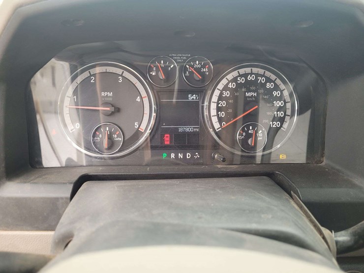 2011-ram-4500-slt-image-21