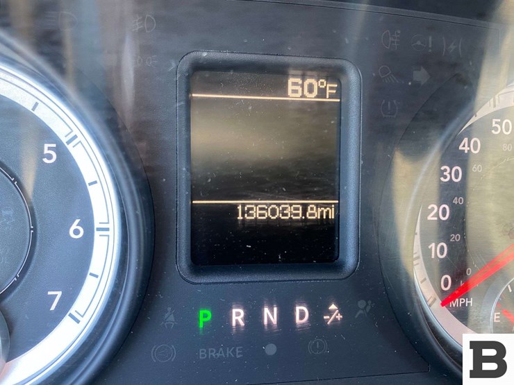 2013-ram-1500-pickup-image-27