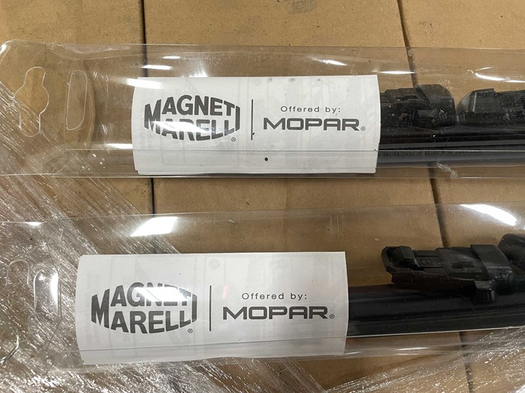 #8617-•-pallet-of-new-wiper-blades-(f)-image-7