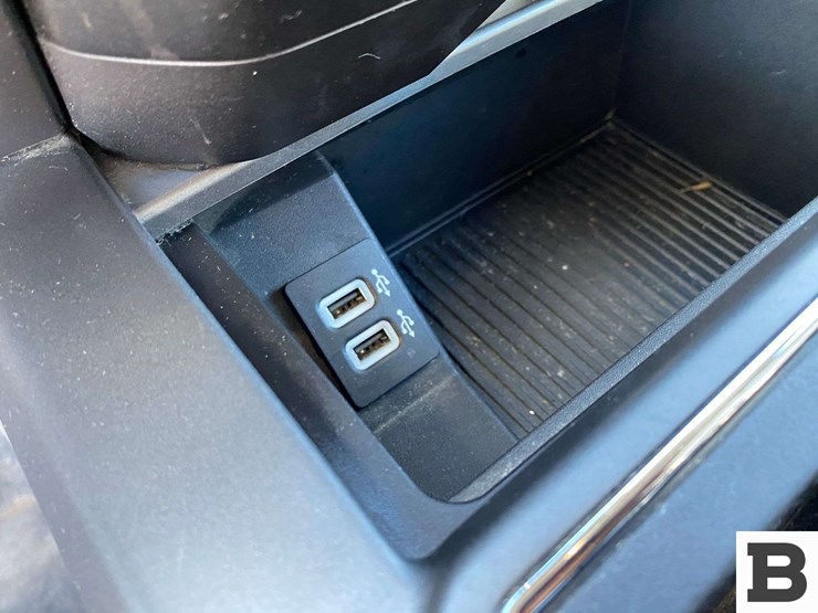 2018-ford-f150-image-32